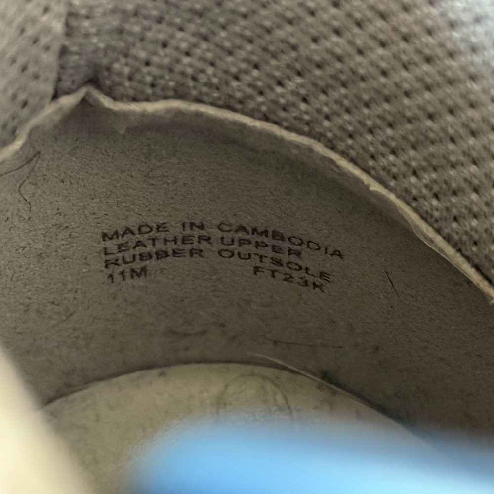 Michael Kors Men’s High-Top Sneakers in Navy, White & Taupe - Picture 5 of 5